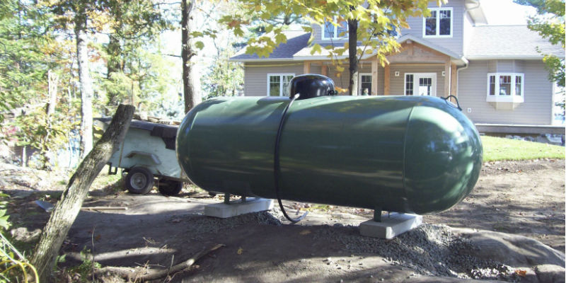 Propane tank in a back yard